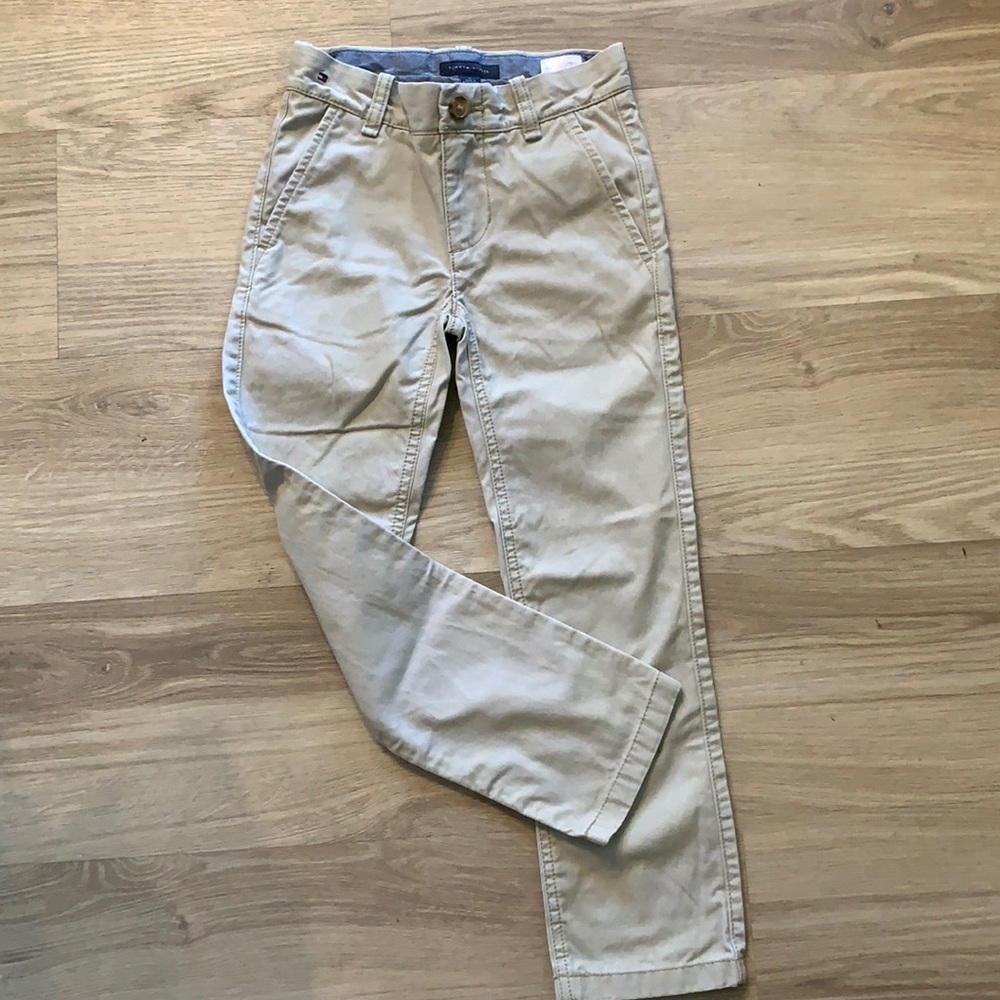 Tommy Hilfiger kids flat front chinos Boys Sz 6